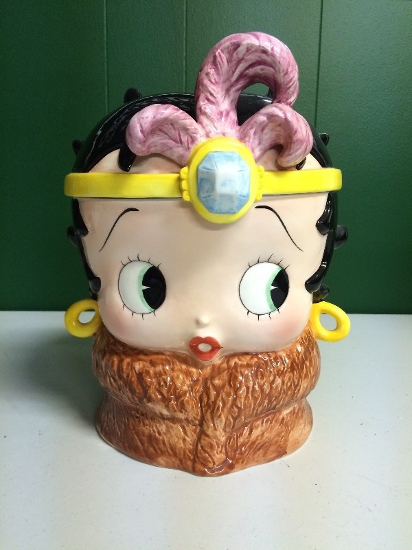 lot 5 image: COOKIE JAR - BETTY BOOP