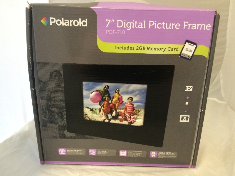 lot 13 image: 7 DIGITAL PICTURE FRAME POLAROID