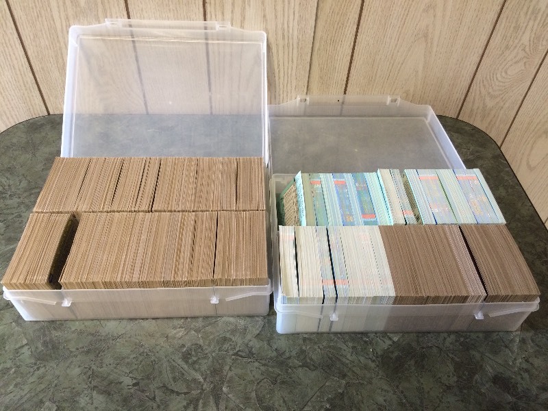 lot 39 image: 100S BASEBALL CARDS