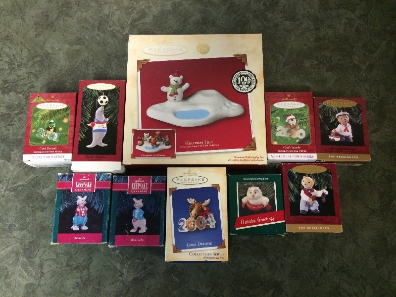 lot 53 image: 10 HALLMARK ORNAMENTS - ANIMALS
