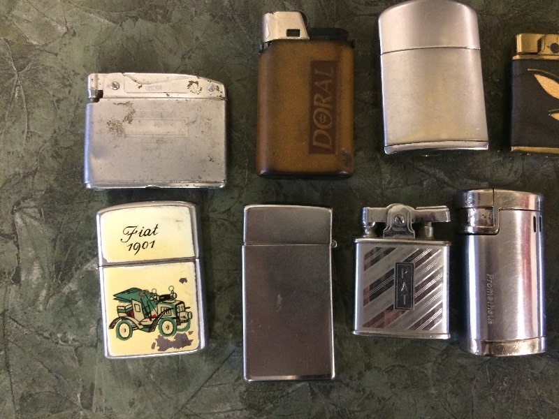 lot 59 image: 13 VINTAGE LIGHTERS