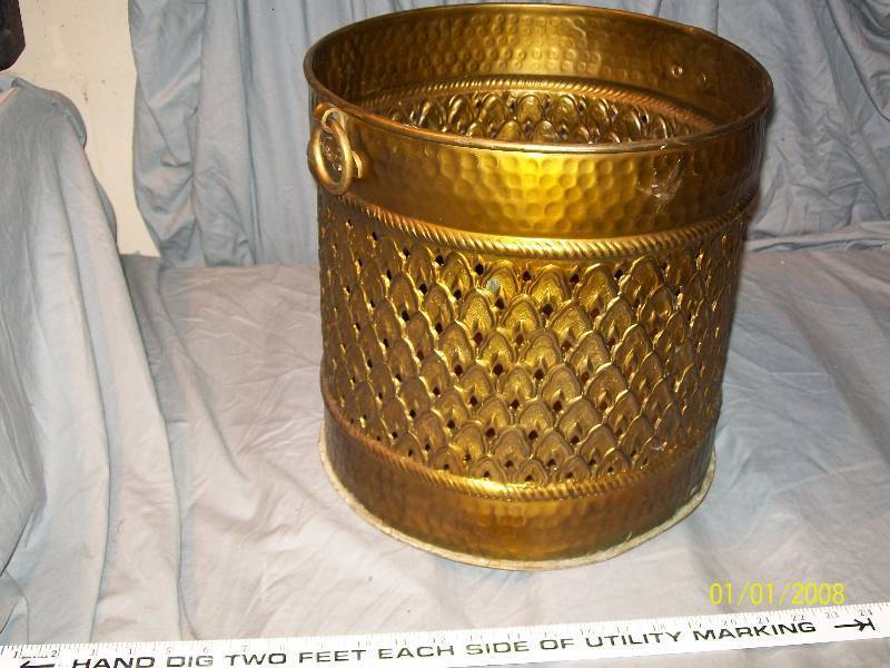 lot 53 image: 13 Vintage Brass Ornamental Planter, Can, Pot, Decor, Organizer, Container, Basket, Bin.