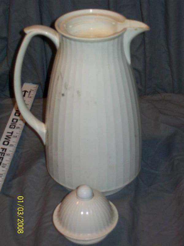 lot 63 image: Vintage 3 Thermal Carafe made in Japan & 9 Coffee Mug Collection.