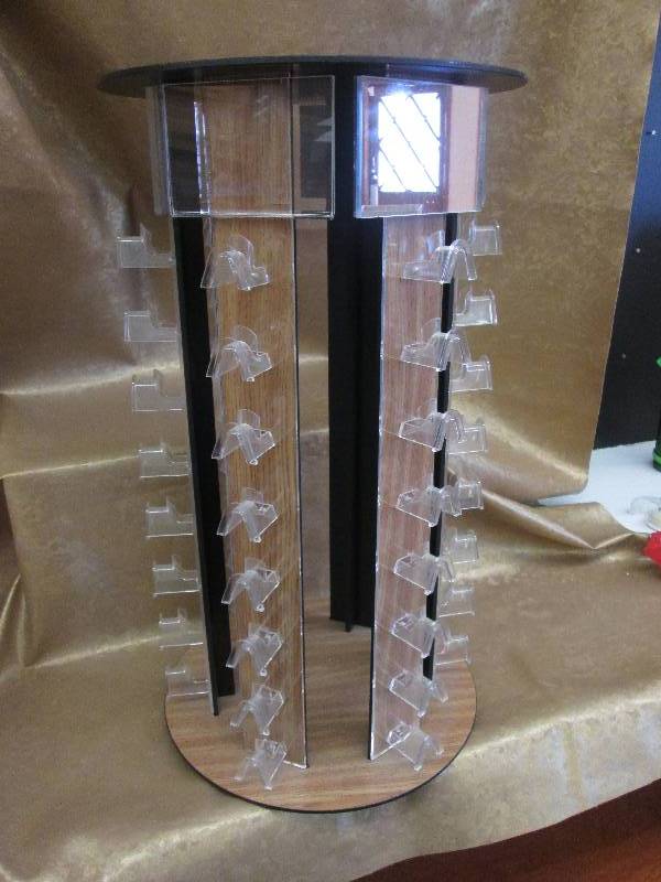 lot 19 image: Display Stand...