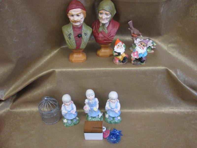 lot 34 image: Assorted Dcor Items...