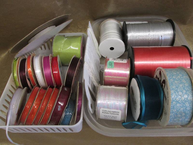 lot 36 image: Assortment of Spool & Curling Ribbo...