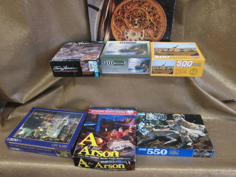 lot 46 image: Lot of 7 Boxed Puzzles...