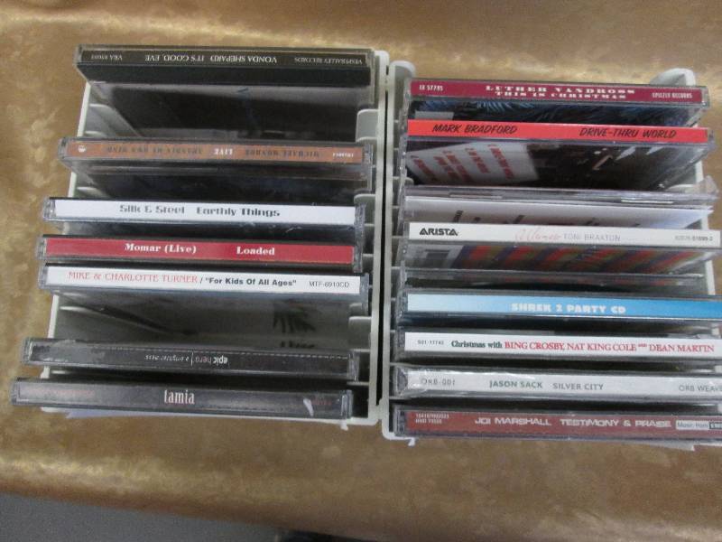 lot 67 image: Assorted Artists on CDs...