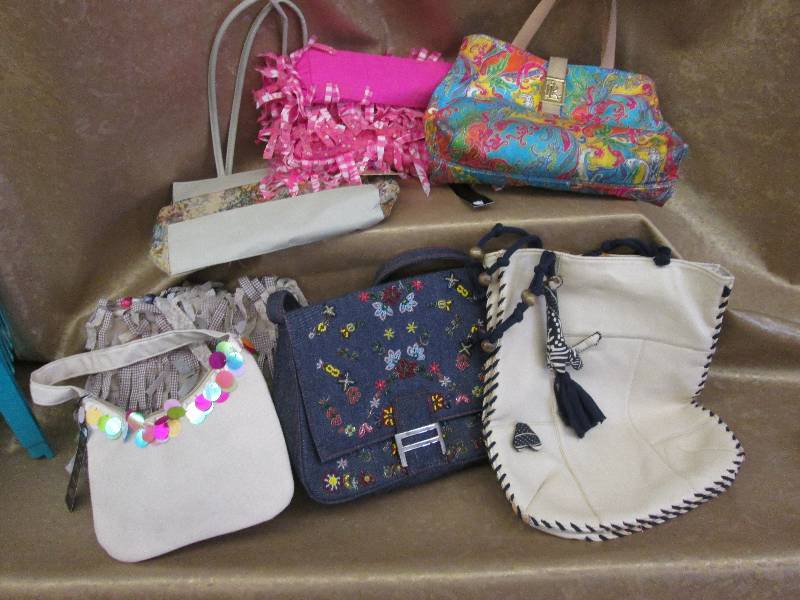 lot 84 image: 7 Assorted Purses New with Tags wit...