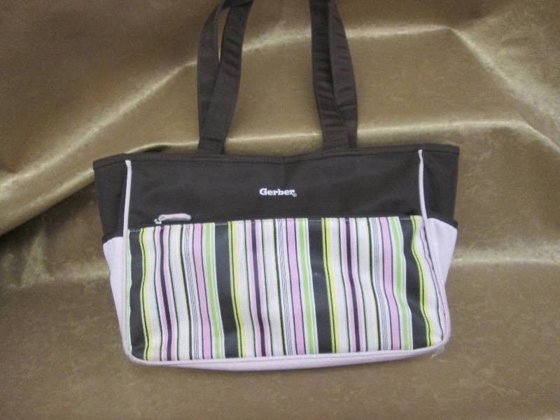 lot 134 image: Gerber Diaper Bag...