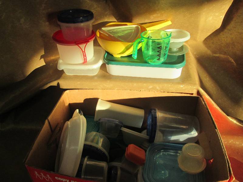 lot 141 image: Assorted Storage Containers, Strain...