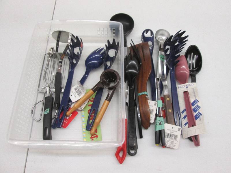 lot 154 image: Kitchen Gadgets & Utensils...