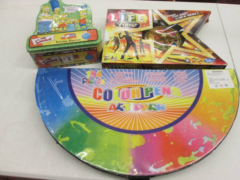 lot 161 image: 2 Games, Art Pack...