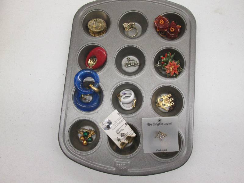 lot 179 image: Assorted Jewelry in mini muffin tin...