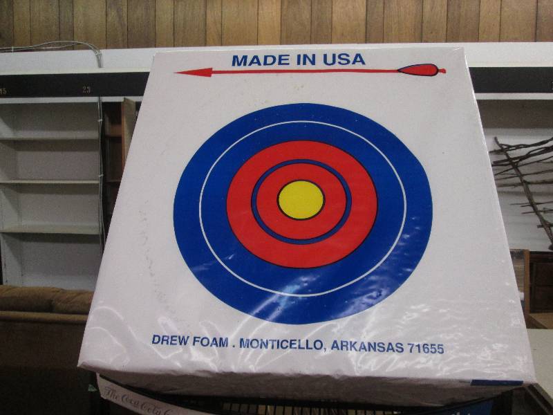 lot 205 image: Bow Target...