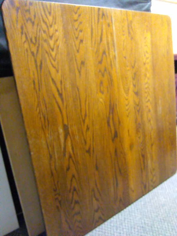 lot 2 image: Antique Oak Dining Room Table, 45 in, sturdy and in great condition. Adaptable to casters.