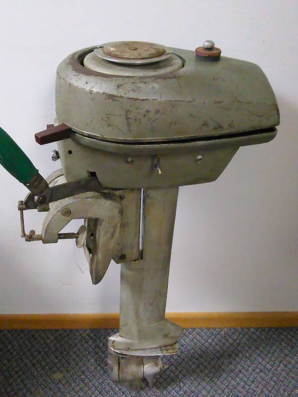 lot 13 image: 1938 Firestone Outboard Motor, Fabulous condition for the age