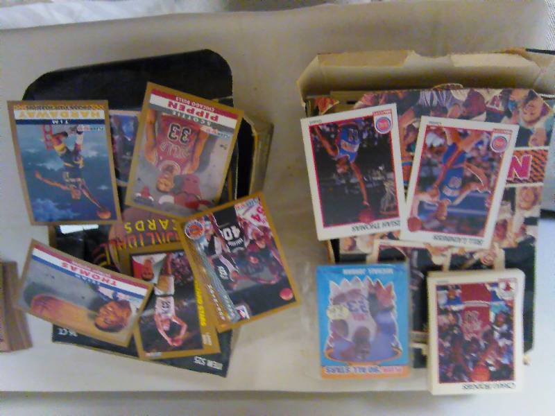 lot 24 image: NBA Trading Cards (2), 1992, Fleer, NBA Hoops