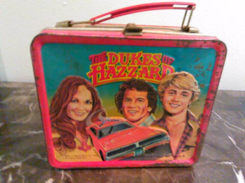 lot 46 image: Vintage Dukes of Hazzard Lunch Box