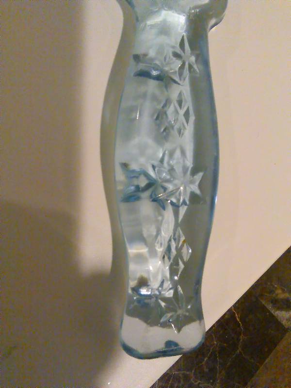lot 99 image: VITEX-GLAS DEPRESSION BLUE GLASS FruitCakePie KNIFE -SHARP