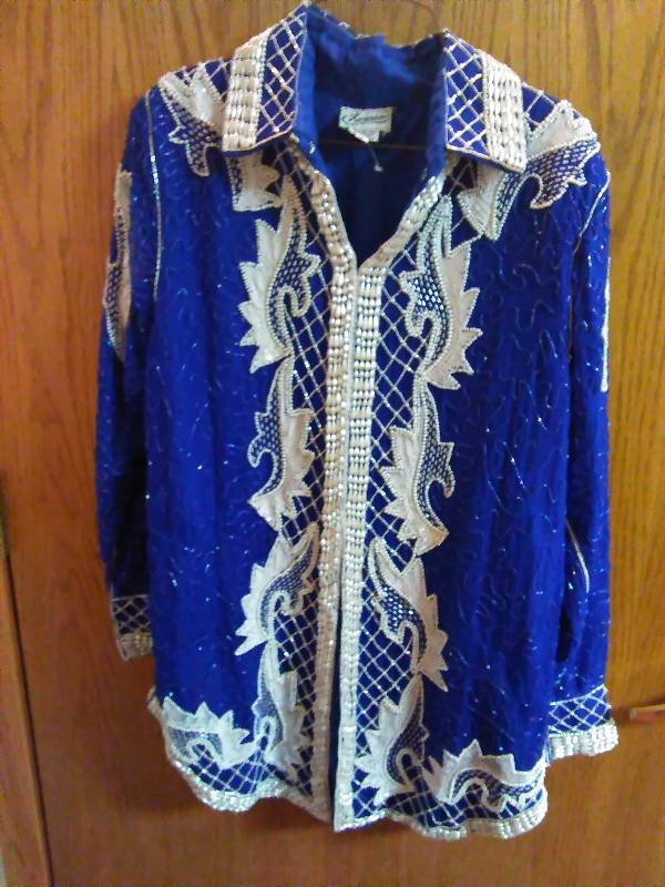 lot 103 image: Xoanon beaded jacket, Womans Large - Xtreme Bead