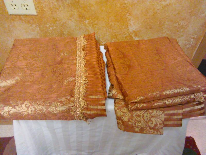 lot 108 image: Drapery Panels (2)