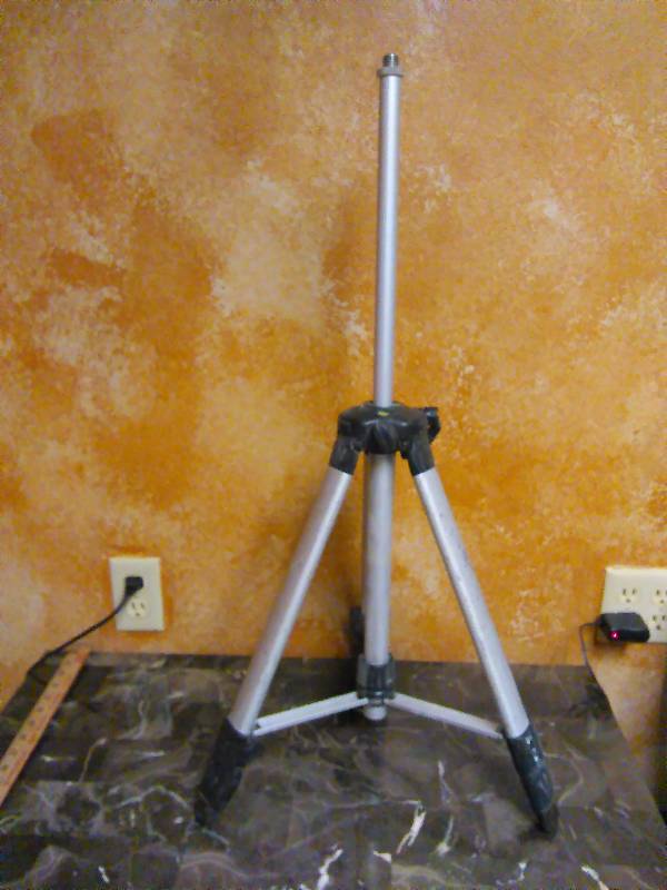 lot 235 image: Speaker Stand, Tri-Pod, adjustable legs