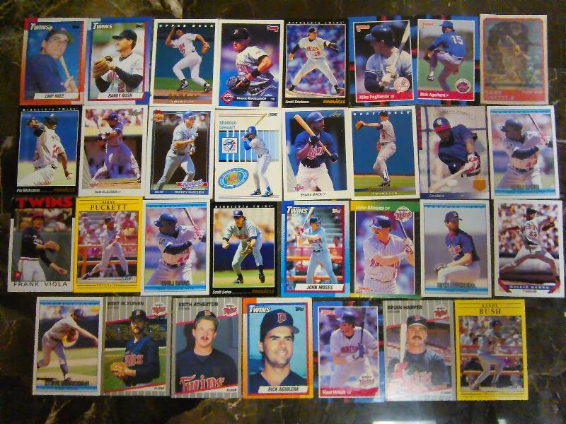 lot 271 image: 31 MN Twins Baseball Cards 1987-91 World Series Teams