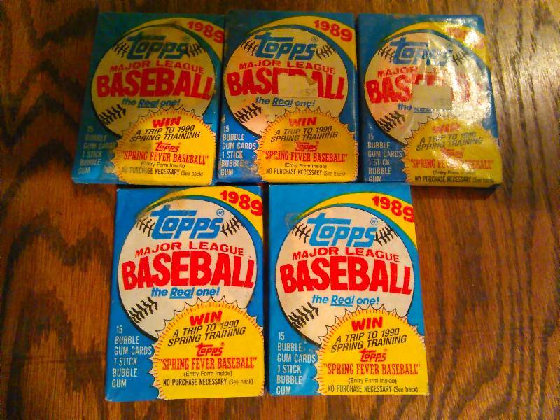 lot 272 image: Topps Unopened Wax Packs, 1989 MLB Baseball Trading Cards, (5 Packs)