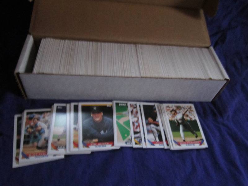 Box of 1993 Topps baseball...