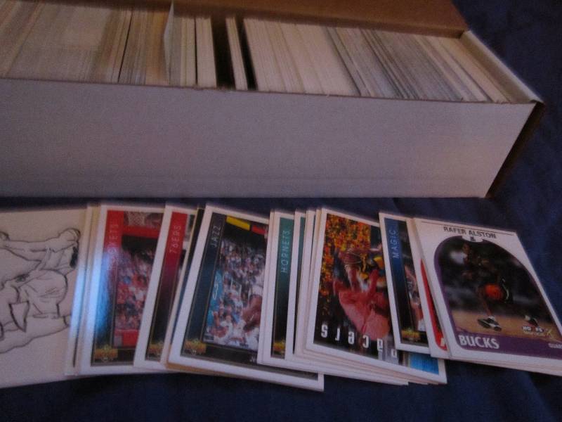 Box of Mixed basketball cards...