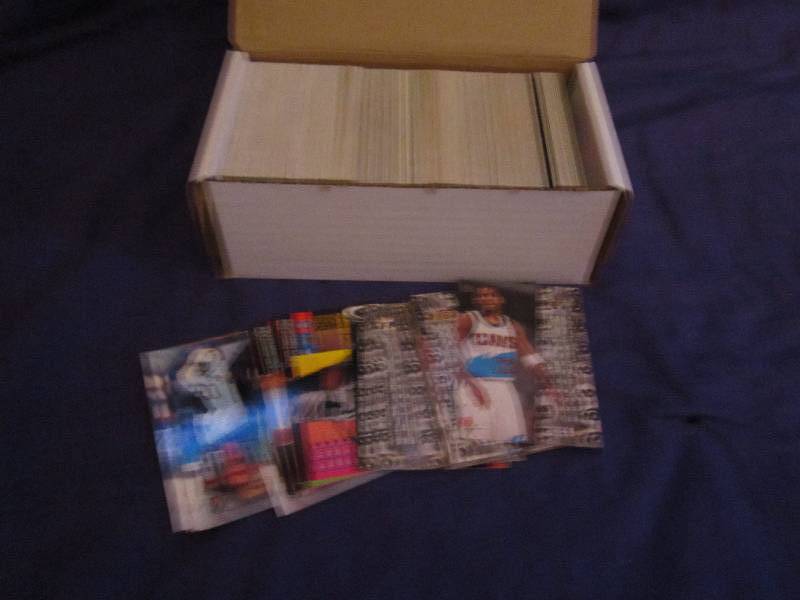 Box of fleer metal basketball cards...