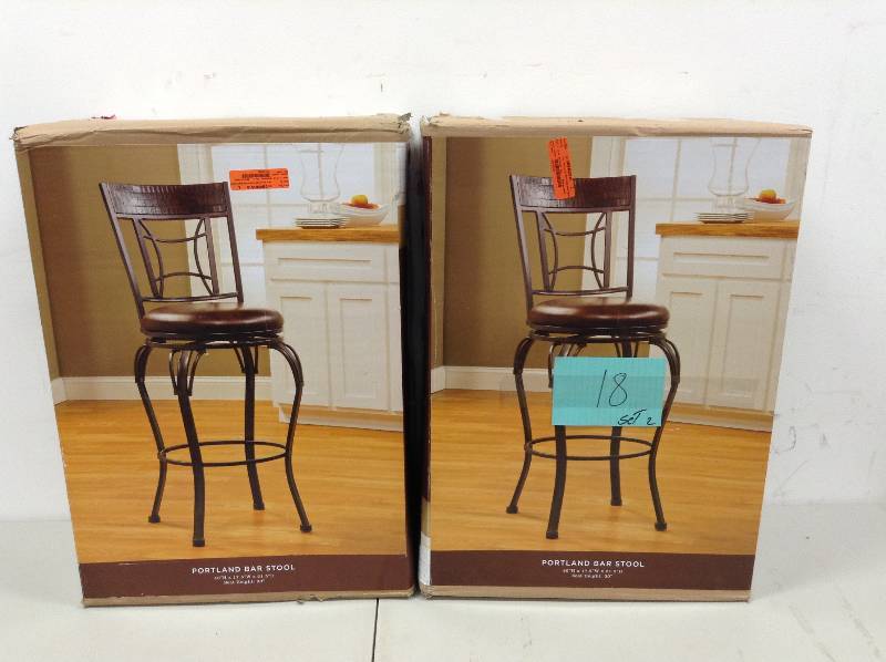 lot 18 image: Set of 2 Portaland Bar Stools New