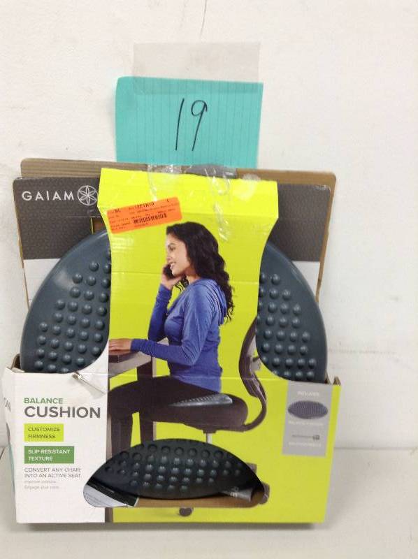 lot 19 image: Balance Cushion