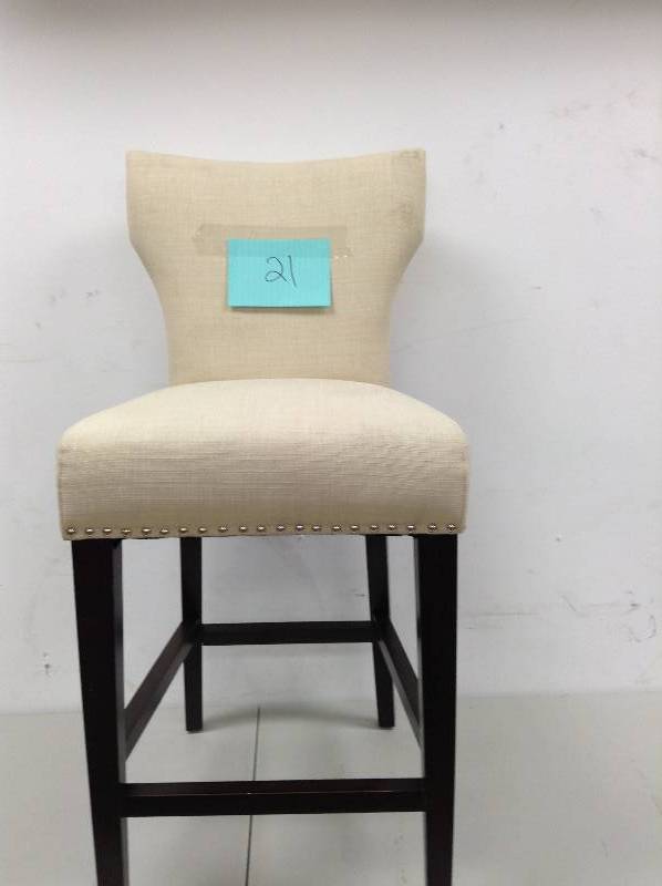 lot 21 image: Madison Park Dining Chair