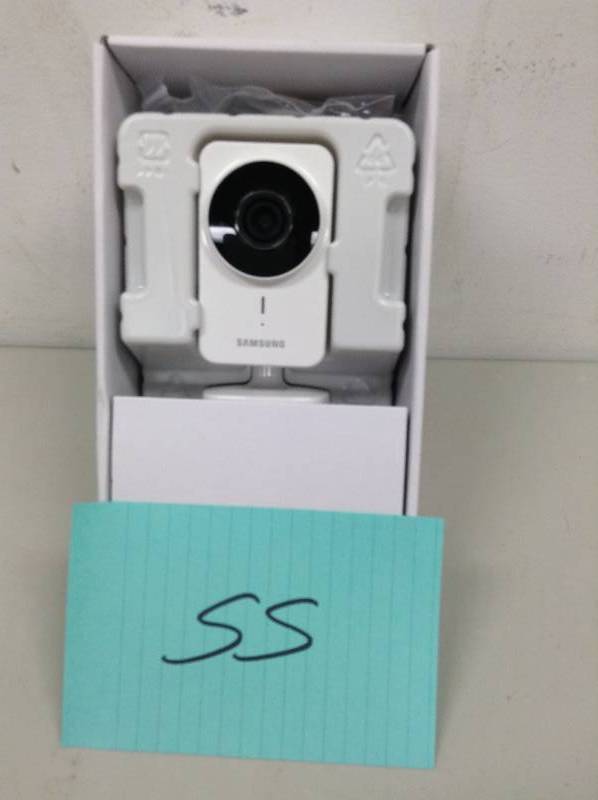lot 55 image: Samsung SmartCam WiFi Home Security Camera