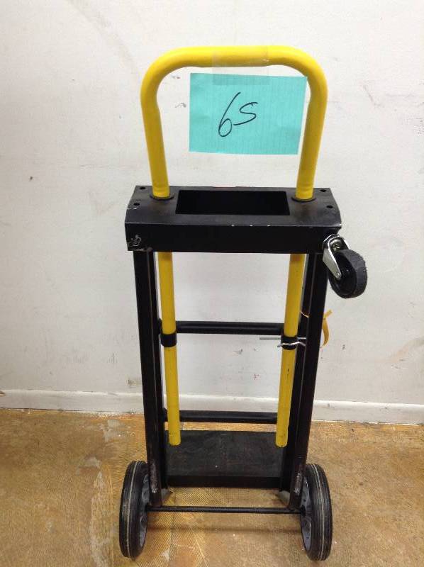 lot 65 image: Jr Conertible Truck