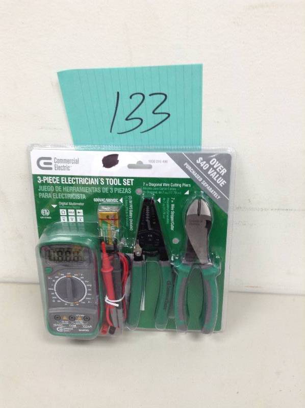 lot 133 image: Commercial Electrician Tool Set New
