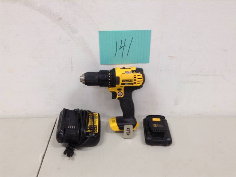 lot 141 image: DEWALT 20-Volt Max Lithium-Ion Cordless Compact DrillDriver