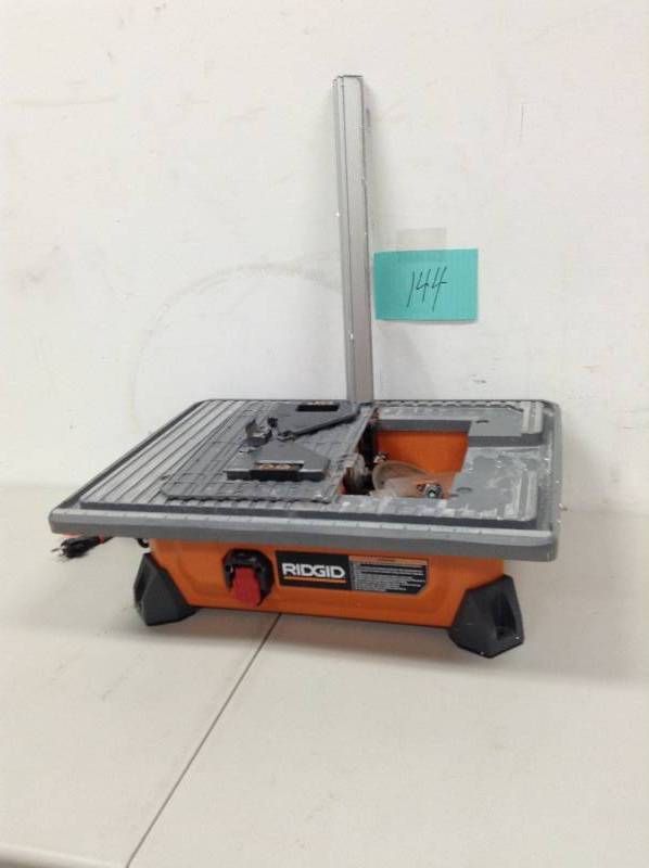 lot 144 image: RIDGID 7 in. Job Site Wet Tile Saw