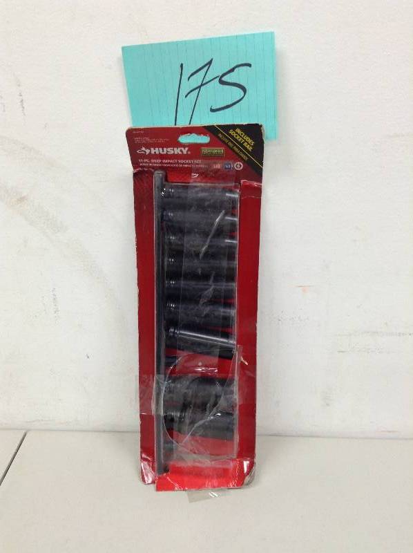 lot 175 image: Husky Deep Impact Socket Set - 2 piece missing