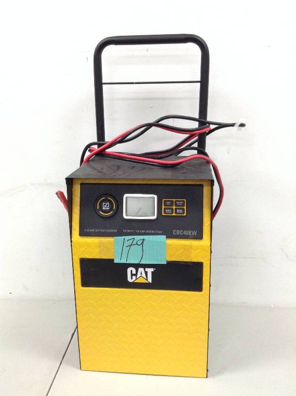 lot 179 image: Cat CBC40E 40 Amp Battery Charger with 110 Amp Engine Start