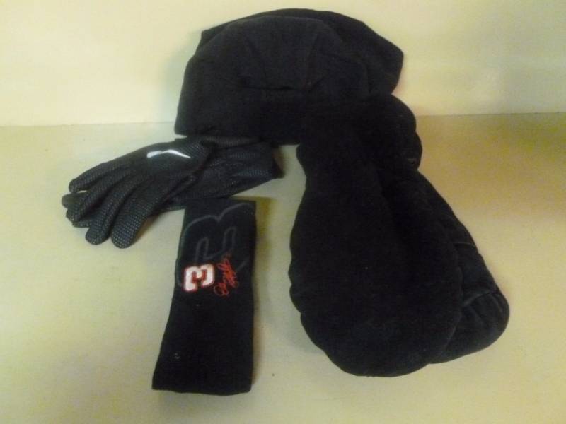 Gloves