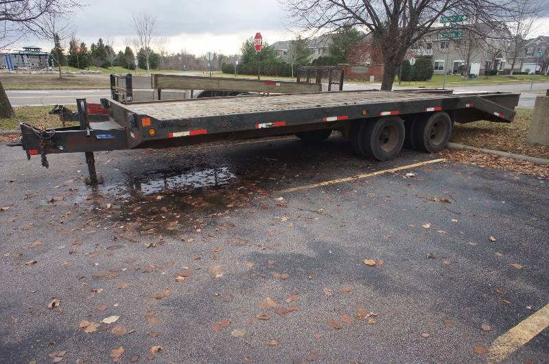 1988 TOWMASTER TRAILER 26,000 LBS GROSS WEIGHT 28' LONG X 8' WIDE
