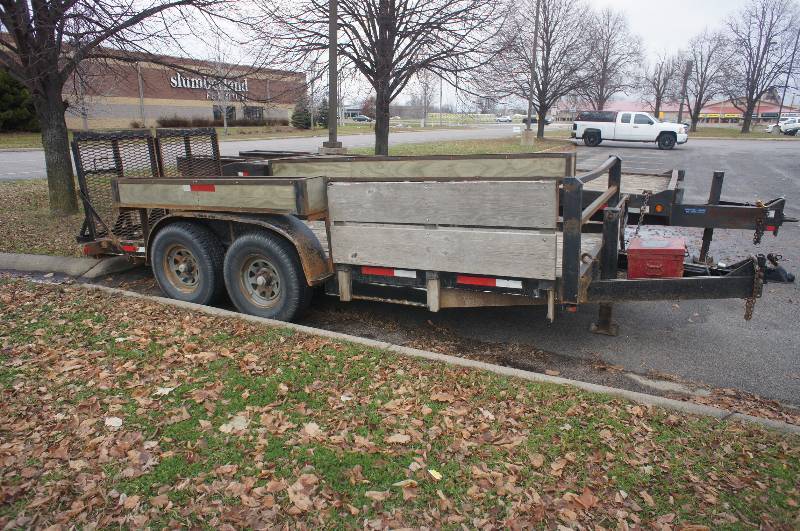 2003 RUGG TRAILER - 20 LONG X 8 WIDE - TANDEM AXEL - 2 516 HITCH - WOOD BED - # (RED BX)