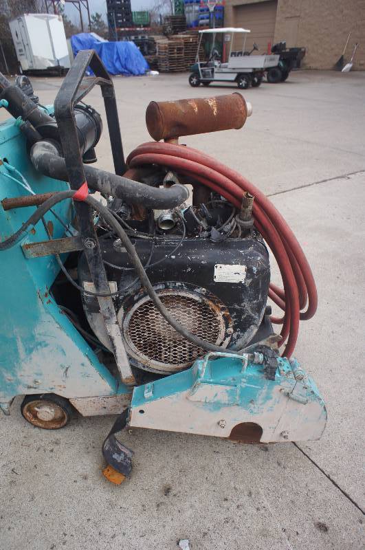 DIAMANT BOART INC - CONCRETE SAW - AS IS NON-WORKING