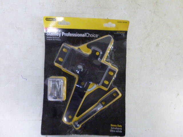 lot 509 image: Stanley Professional Choice Post Latch