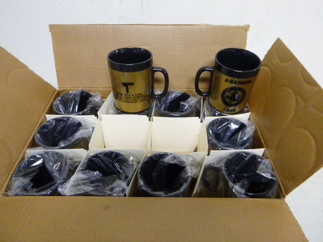 lot 530 image: 24 Plastic Coffee Mugs