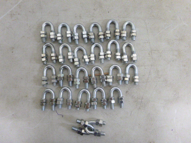 lot 537 image: 25 U-Bolts