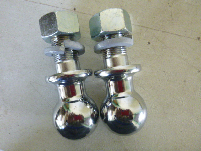 lot 23 image: Two 1 78 Balls